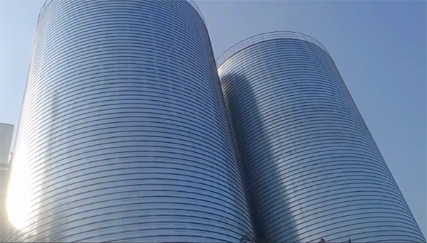 安多2座混凝土高架卷板仓